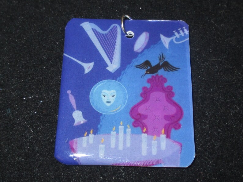 Haunted Mansion Madame Leota Disney Ghosts Silver Pendant Necklace Jewelry Magnet Disneyland Shag Resin