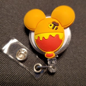 Winnie the Pooh Bee Honey Balloon Badge Reel Holder Retractable Healthcare Doctor Nurse Medical ID lanyard tech Disneyland Tsum Walt Cartoon