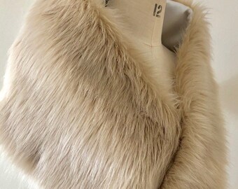 Champagne Faux Fur Shrug - Bridal Fox Fur Stole- Pink Champagne Fur Collar - Luxury Faux Fur Bridal Cape Shrug - gift for her - Handmade UK