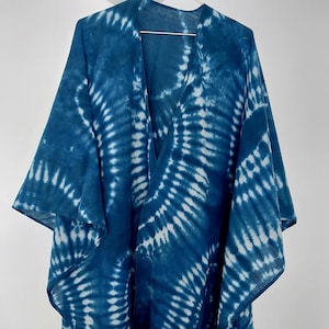 Shibori Blue Tie dye - Indigo Blue Cape - Tie Dye Bohemian Unisex Handwoven Organic Cotton Blanket Scarves Ruana - Mens Poncho - Handmade UK