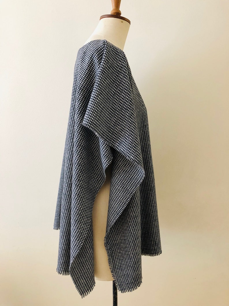 Wool Poncho Winter Blanket Capes Poncho for Men Houndstooth Wool Large Oversized Poncho Made in England Black Wool Mens Poncho Cape