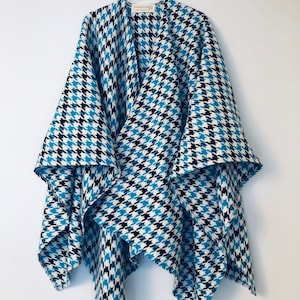Mens Poncho Cape - Blue Houndstooth Wool Poncho Man Kimono - Winter Blanket Capes Poncho Mens - Blue Grey Wool Mens Poncho Cape Menswear UK