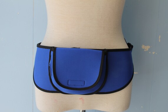 Vintage Neoprene Fanny Pack/ Blue/Street Style/Fes