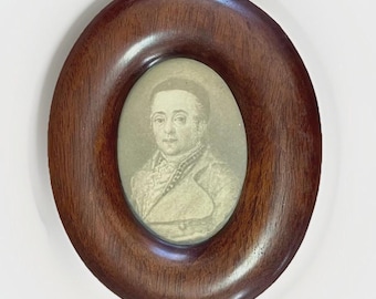 Antique Miniature Hand Carved Dark Wood Oval Framed Etching French Nobleman
