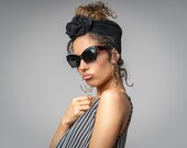 Cleo Plissee Turban-Stirnband in schwarz