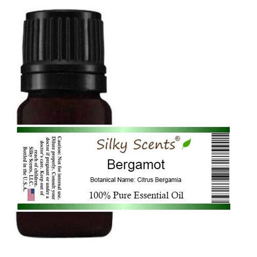 Bergamot Essential Oil, (Citrus Bergamia). 100% Pure and natural.