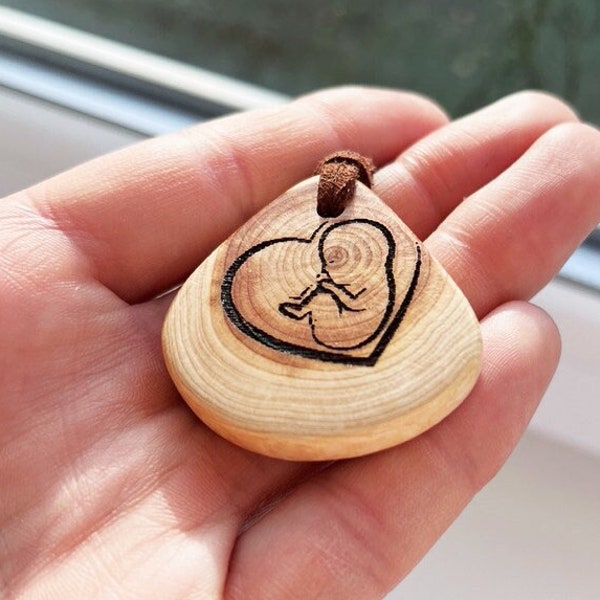 Embryo loss wood Personalized miscarriage keepsake Remembrance embryo Wooden memory gift to unborn baby, ectopic pregnancy Memorial necklace