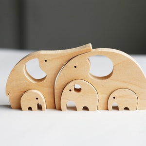 Gift for mom dad, Wooden elephants family of 5 puzzle, Waldorf Montessori nesting animal figurines image 6