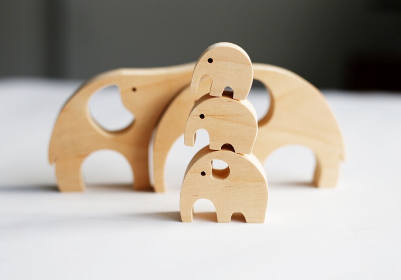 Gift for mom dad, Wooden elephants family of 5 puzzle, Waldorf Montessori nesting animal figurines image 2