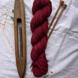 Warm Rust-Hand Dyed Yarn-hand painted-Handdyed-sock yarn-Fingering Weight-Classic Sock-115g-Merino wool-earthy red-tonal-indie dyed-brick