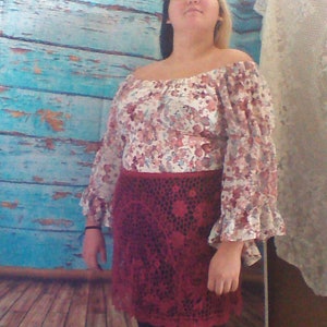 Silky Floral Off Shoulder Top, Tunic Open Lace Chic Size Large