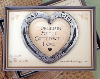 Corazón de herradura de acero personalizado para aniversario: regalo forjado por herrero
