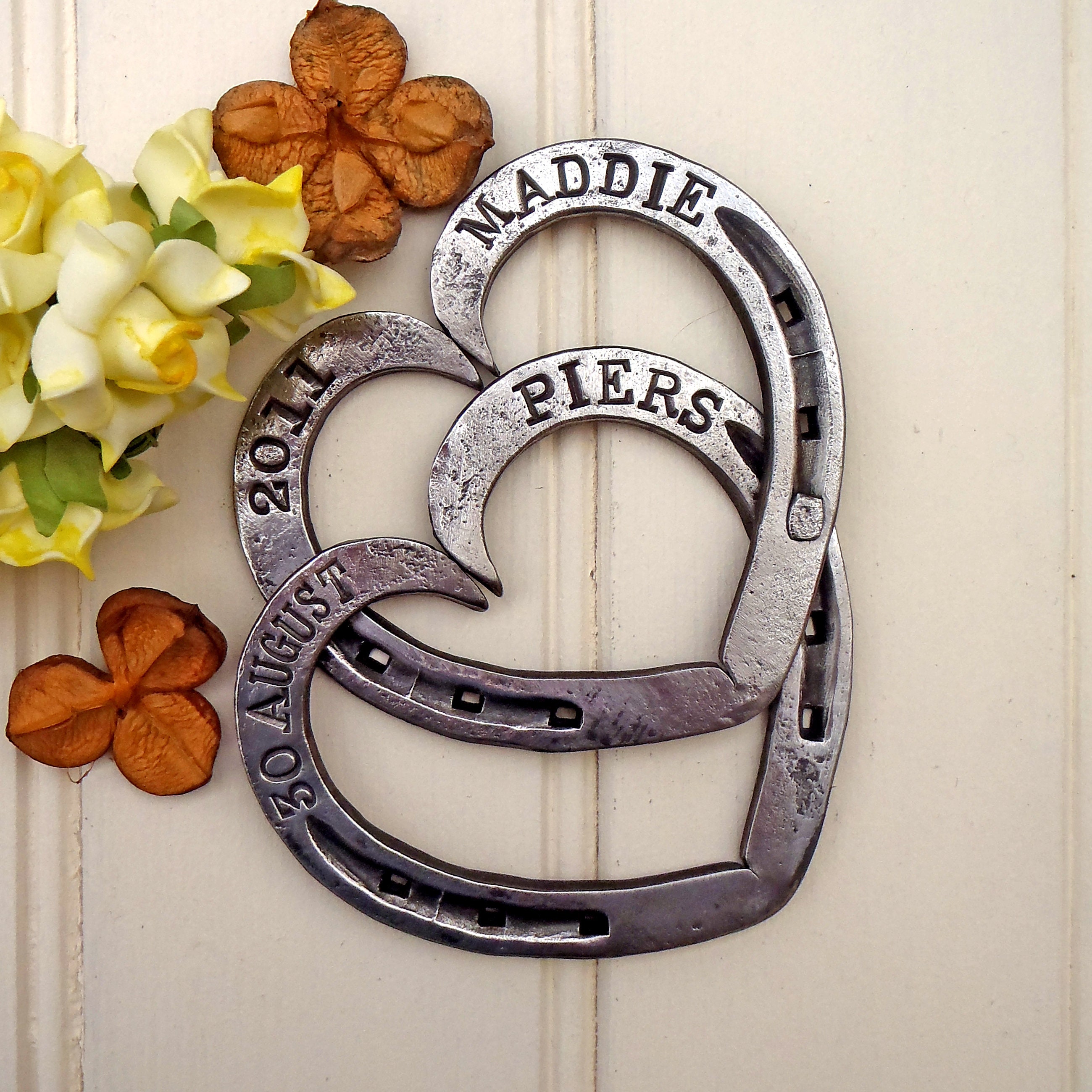 Aniversario del acero. Herraduras entrelazadas. Personalizado. Etsy