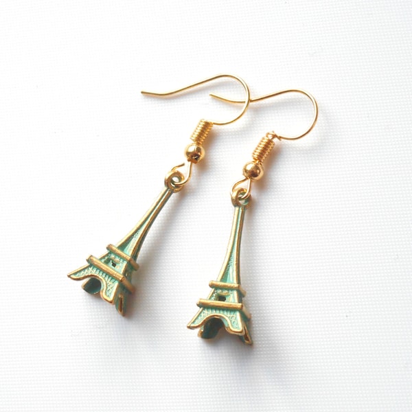 0.85" Patina gold Eiffel tower Charm earrings-light in weight