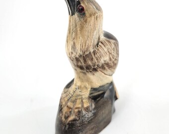 Figura de búho con cuernos tallada a mano, escultura animal vintage, decoración rústica de la naturaleza, estatua pequeña de mesa.
