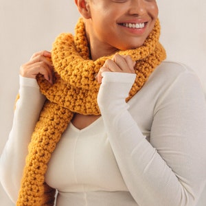 Chunky Crochet Scarf image 2