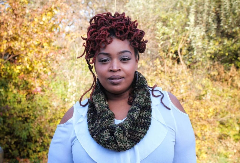 Handmade Custom Crochet Infinity Scarf image 10