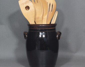 Utensil Holder in Tenmoku Glaze