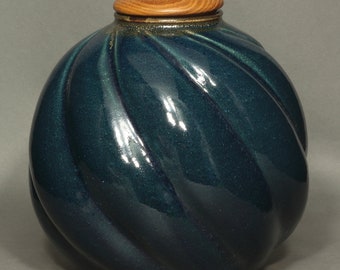 Lidded Jar in Dark Blue Glaze