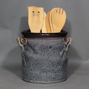 Large Utensil Holder In Speckled Hen Glaze