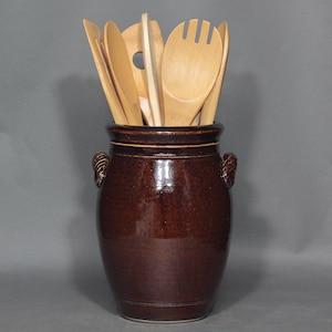 Utensil Holder in Teadust glaze