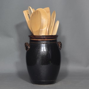Utensil Holder in Tenmoku Glaze