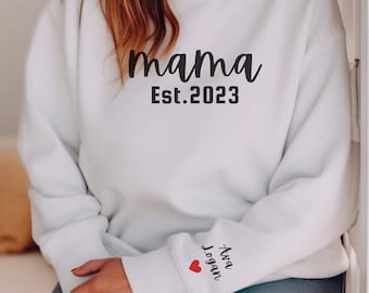 Custom Personalized Mama Sweatshirt with Date and Children Name on Sleeve, Mama Sweatshirt, Minimalist Mama, Gift for Mom, Baby Shower Gift