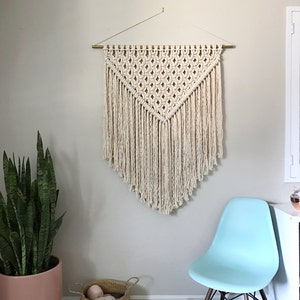 Macrame Pattern Written PDF by Elsie Goodwin/Reform Fibers Digital Macrame Pattern Instant download Name: XL Triangle image 1