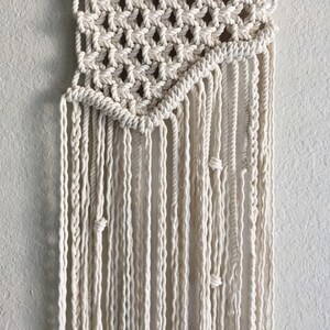 Macrame Wall Hanging Pattern – Interesting Fringe - DIY Beginner Macrame (Instant Download PDF) by Elsie Goodwin image 4