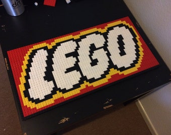 Mosaïques LEGO du logo LEGO