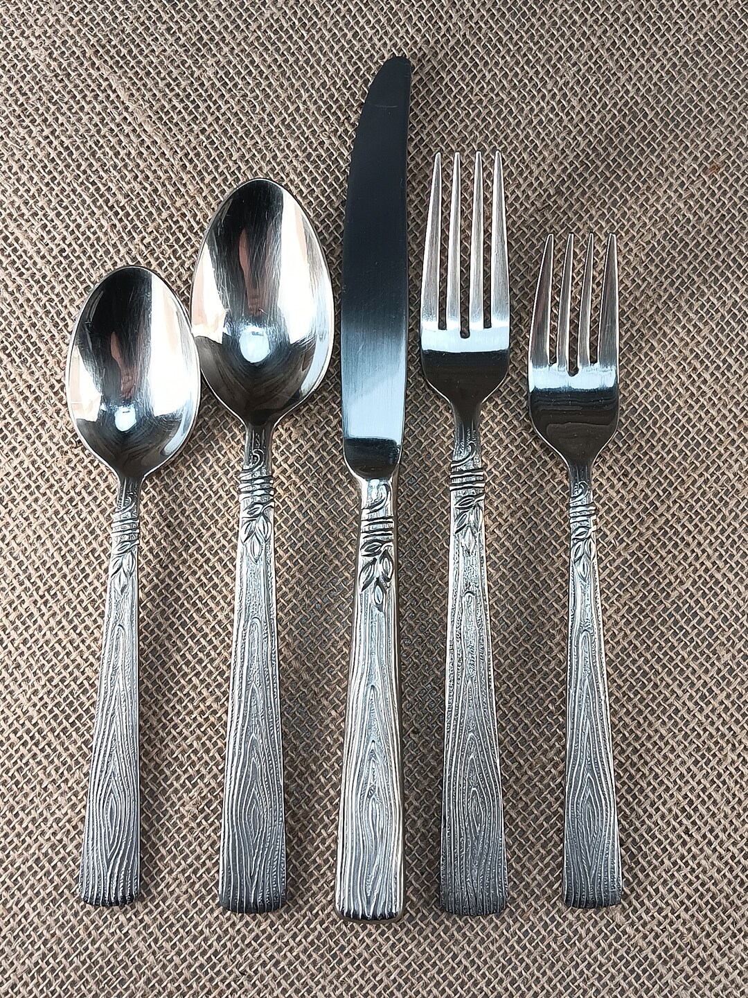 Pfaltzgraff NATUREWOOD Collection Stainless 5pc Flatware Set. Listing