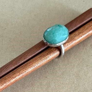 Grüner Aventurin Ring: Statement Ring mit Aventurin in Ovaler Form