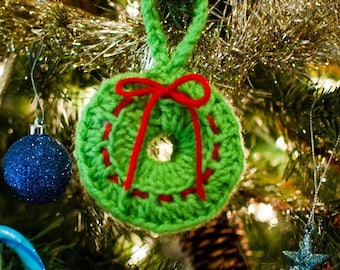 Crochet Christmas Wreath Ornament, Handmade Acrylic Yarn