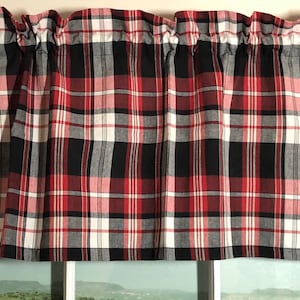 Rot & Schwarz karierter selbstgesponnener Volant ~ 42 Zoll breit