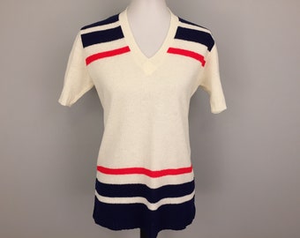 60s Red White Blue Top 70s Knit Top V Neck Pullover Horizontal Stripes Short Sleeve top Knitwear Nautical July 4th 1970s Vintage Medium M