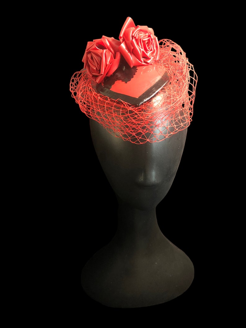 Rubber Latex Teardrop Fascinator Hat with Double Rubber Rose & leaves detail, Birdcage French Veil, Latex Fetish Gothic Accessory UK ONLY 画像 6