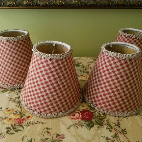 Set of four sweet checkered Cottage Style mini lampshades