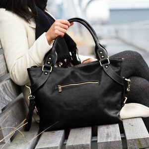 Handmade Leather Bag, Leather Bag, Handbag, Woman Leather Bag, Black Leather Shoulder Bag, Made in Italy Handbag (5579BLACK)