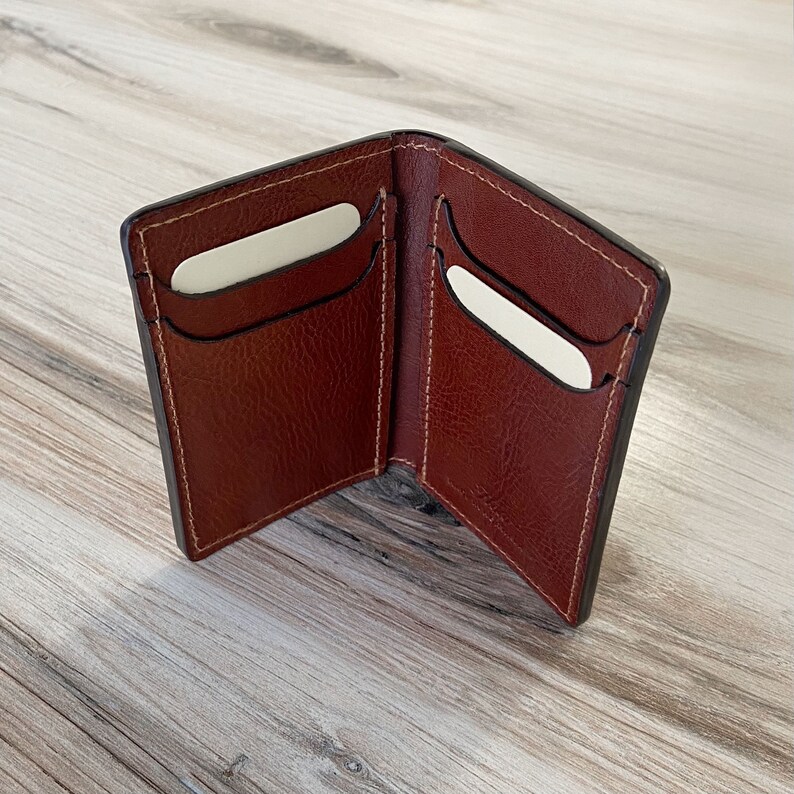 Men's Vertical Wallet Slim Minimalist Bi-fold Billfold Card Wallet Floto Sono Made in America 7010 Vecchio image 3