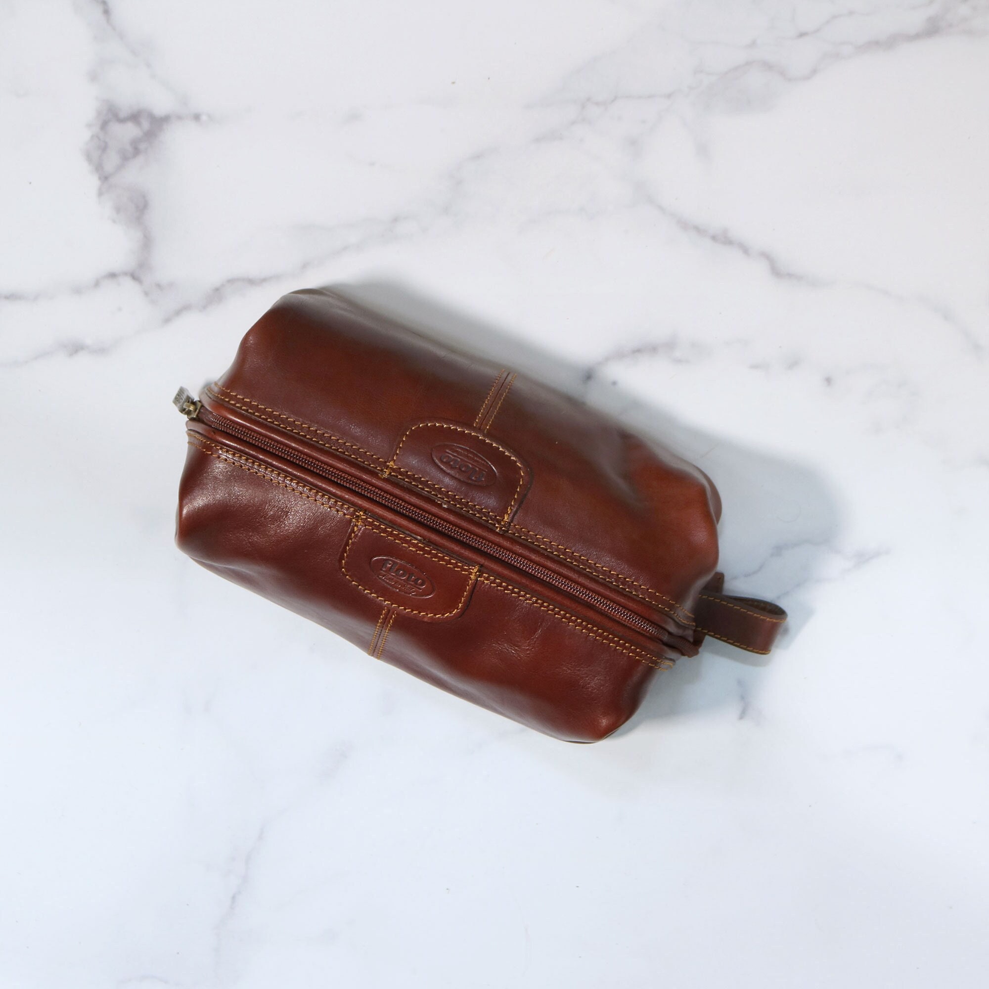 ELIZO Dopp Kit Kulturtasche Aus Echtem Leder – Wasserdicht, Aufhängbar, Großes Fassungsvermögen
