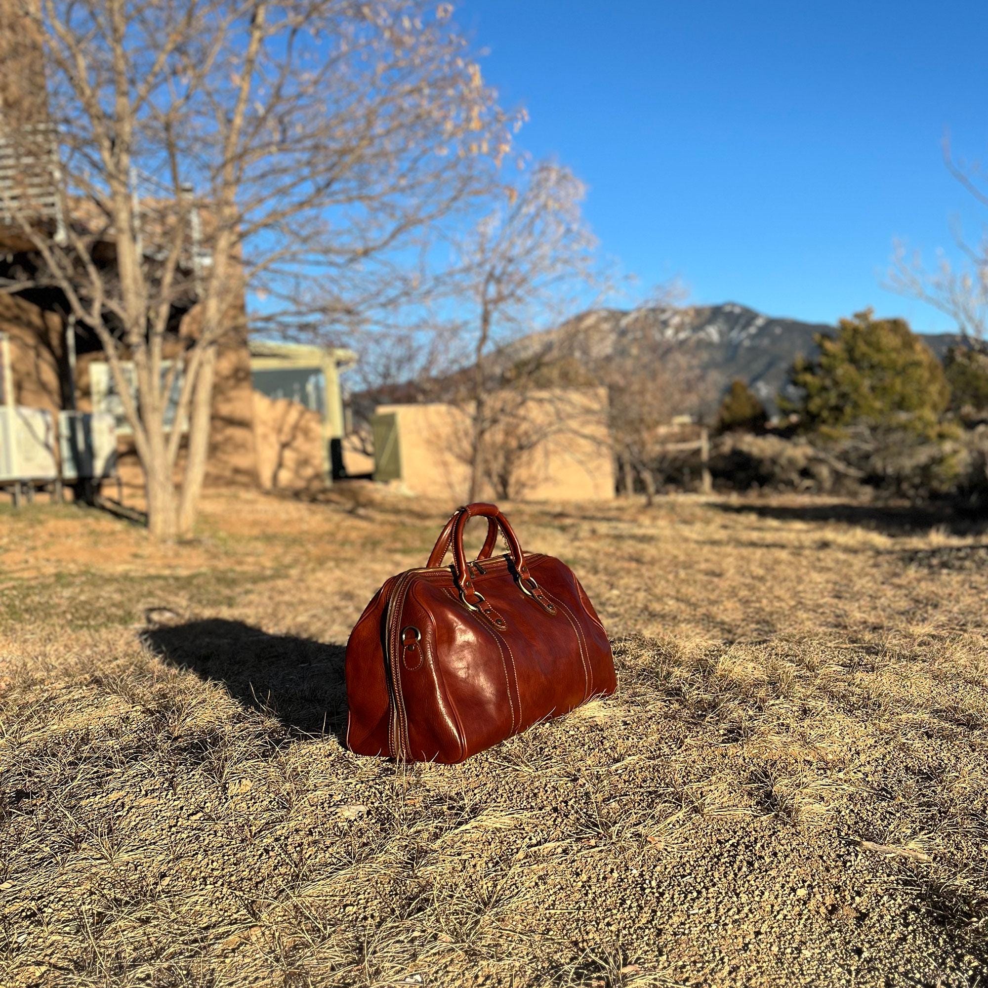 トートバッグ Fallett Lettering Quilted Flap Cross Bag Ivory FA2303BG05IV LETTERING QUILTING SMALL FLAP TOTE BAG - FALLETT | 60