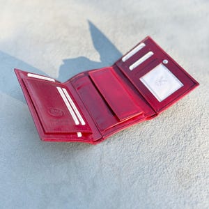 Cartera de mano de cuero rojo, cartera continental, cartera de cuero con broche, cartera con bolsillo para chequera, cartera Floto de cuero Venezia