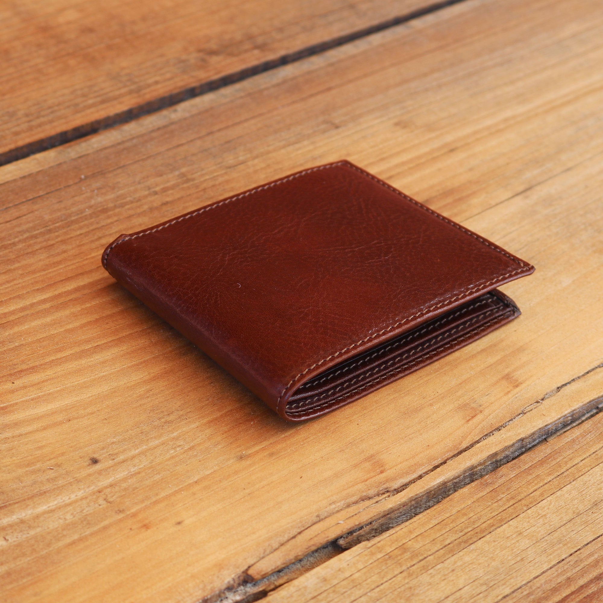 What Is A Passcase Wallet? To The New Trend In Wallets