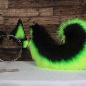 Conjunto de pastor alemán de piel sintética verde lima y negra