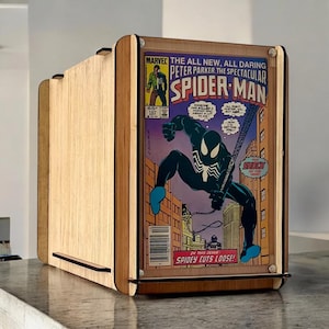 Eco-Friendly Wood Comic Storage & Display Box PLUS Vintage 1985 Marvel&#39;s Spider-Man  #107 Spidey Cuts Loose!