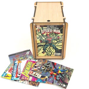 Caja corta para guardar cómics con expositor acrílico