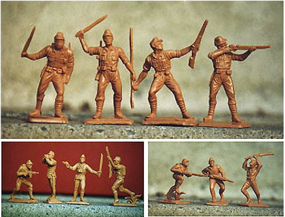 Marx WWII Japanese soldiers in nice light brown color-32 figures in all 12 poses 