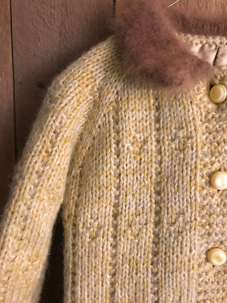 knitted cardigan with fur collar