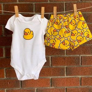 BOY GIRL BABY duck outfit in yellow, baby shower gift ideas