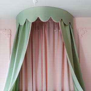 Spectacular Bed Crown Canopy &#39;Eloise&#39; (Various Colors).